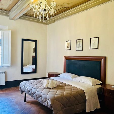 Domus An- Two Bedrooms Apartment -Antique And Historical Home Siena Bagian luar foto