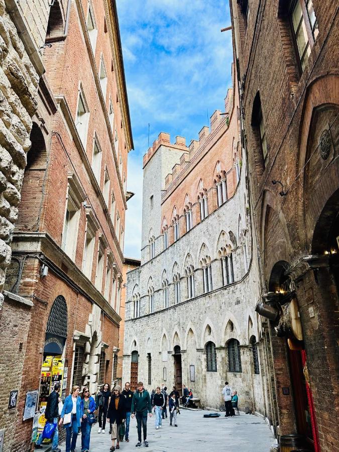 Domus An- Two Bedrooms Apartment -Antique And Historical Home Siena Bagian luar foto