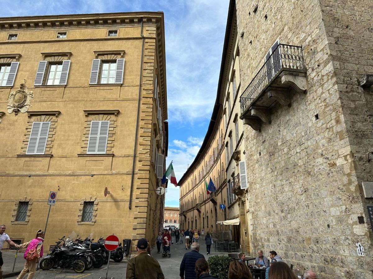 Domus An- Two Bedrooms Apartment -Antique And Historical Home Siena Bagian luar foto